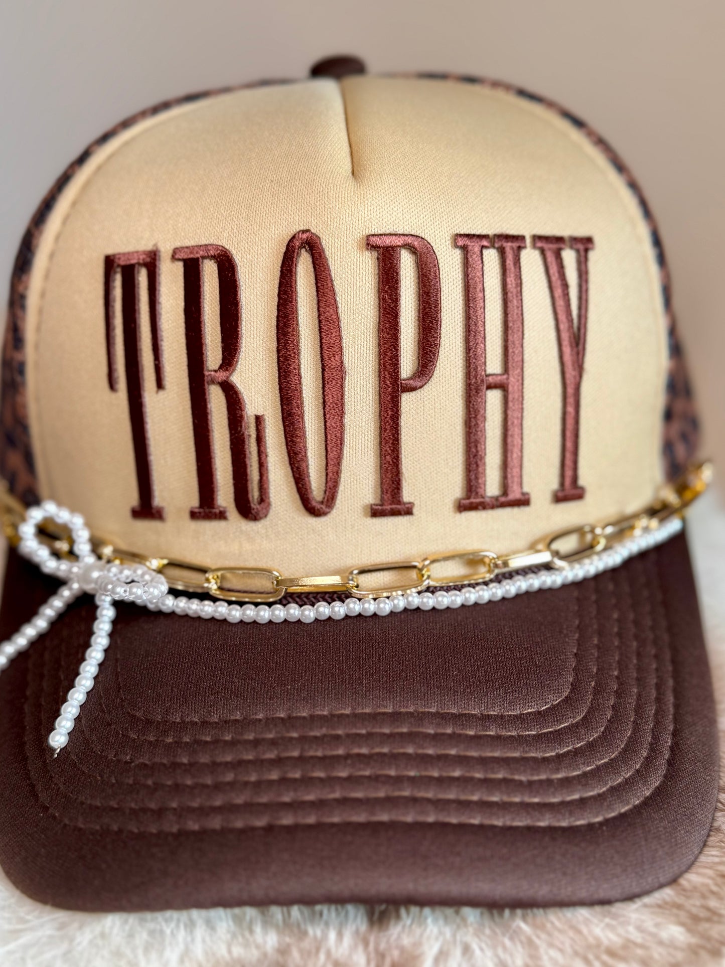 Trophy Western Trucker Hat – Neutral Cowgirl Boutique Cap