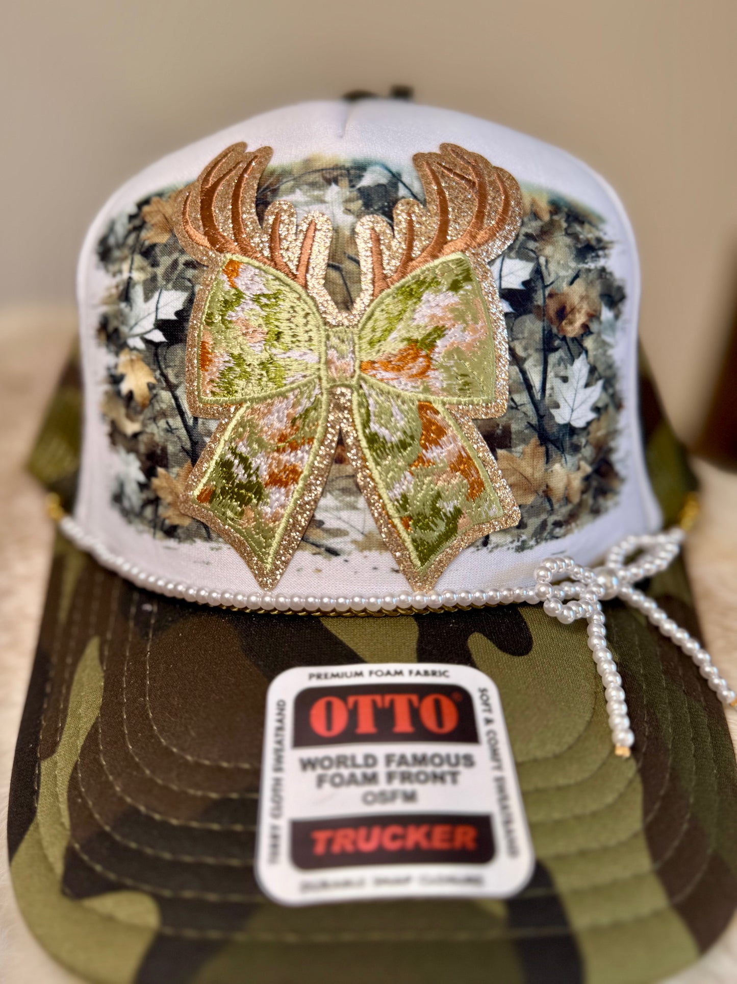 Camo Antler & Bow Trucker Hat